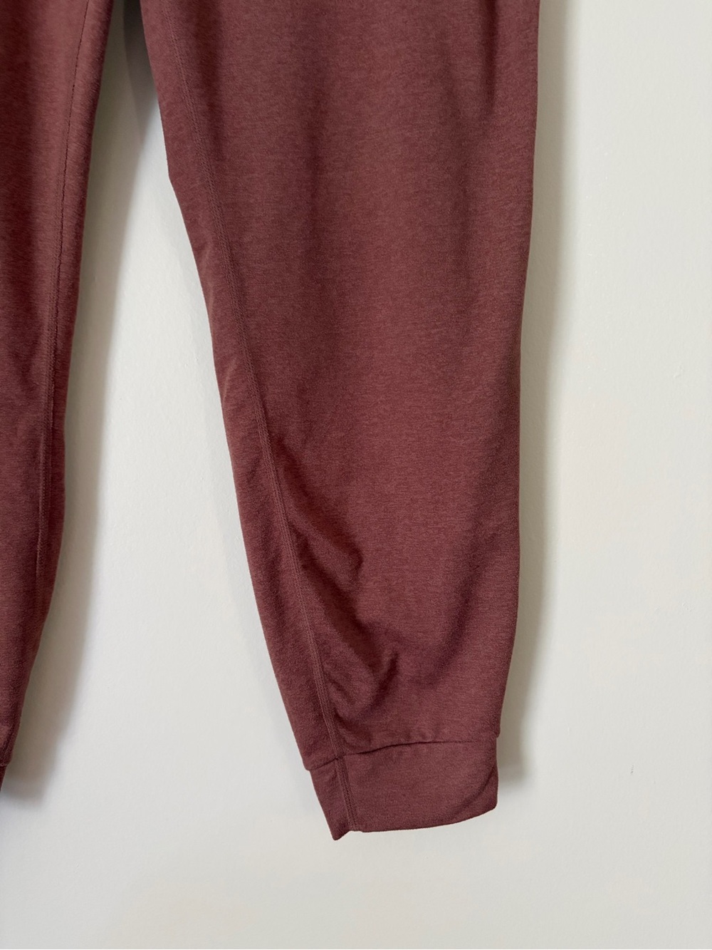 VUORI Performance Joggers size M - Picture 3 of 6